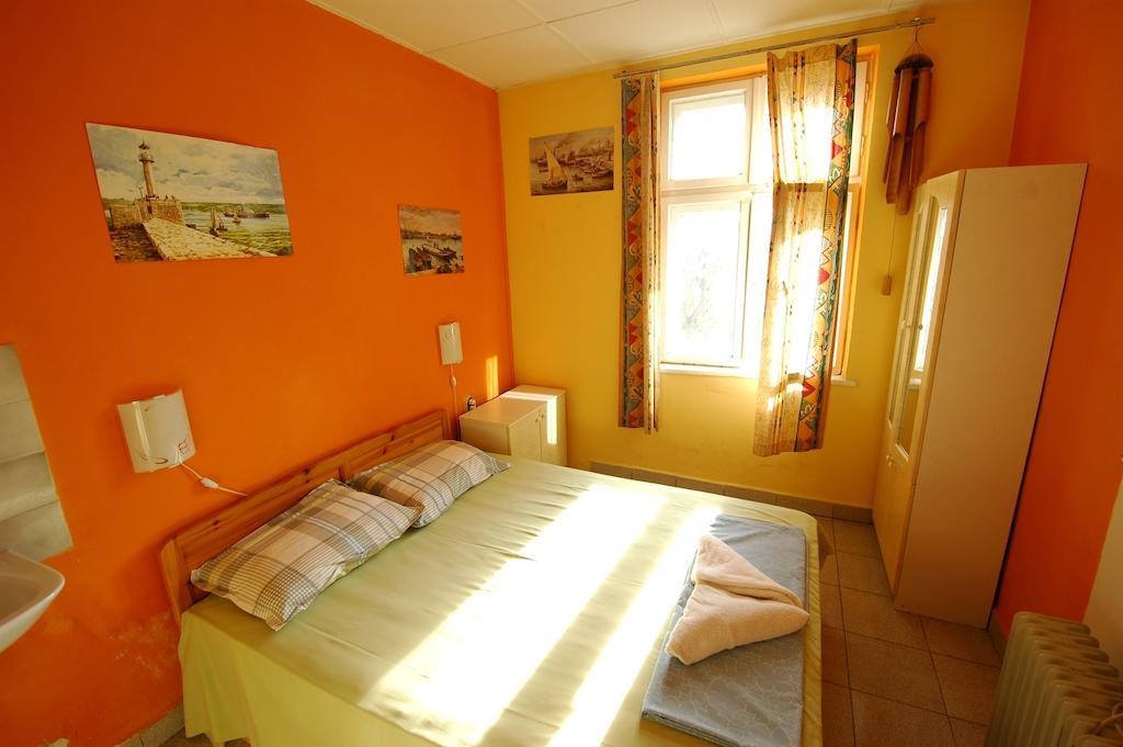 Yo Ho Hostel Βάρνα Δωμάτιο φωτογραφία